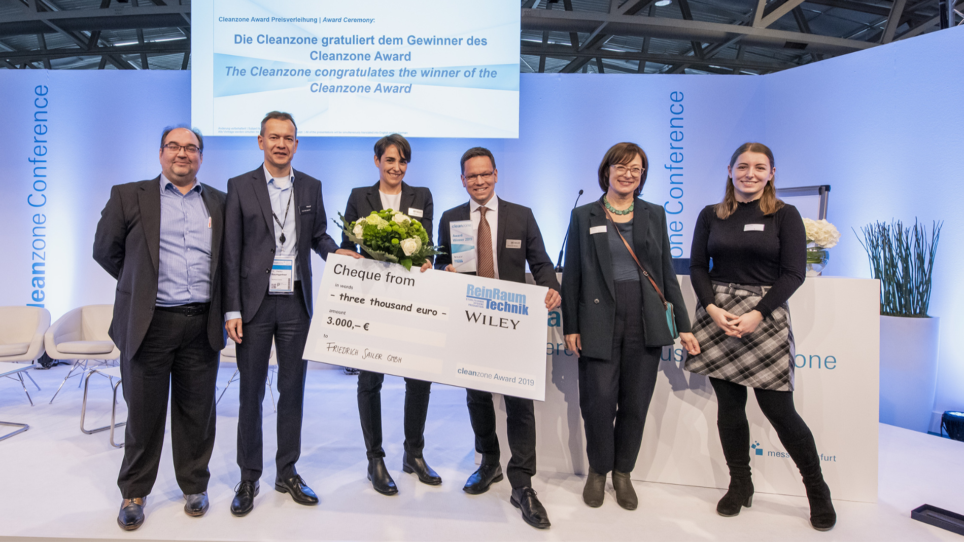 The Cleanzone Award is presented to innovations in cleanroom technology.  (Source: Messe Frankfurt Exhibition GmbH / Petra Welzel)